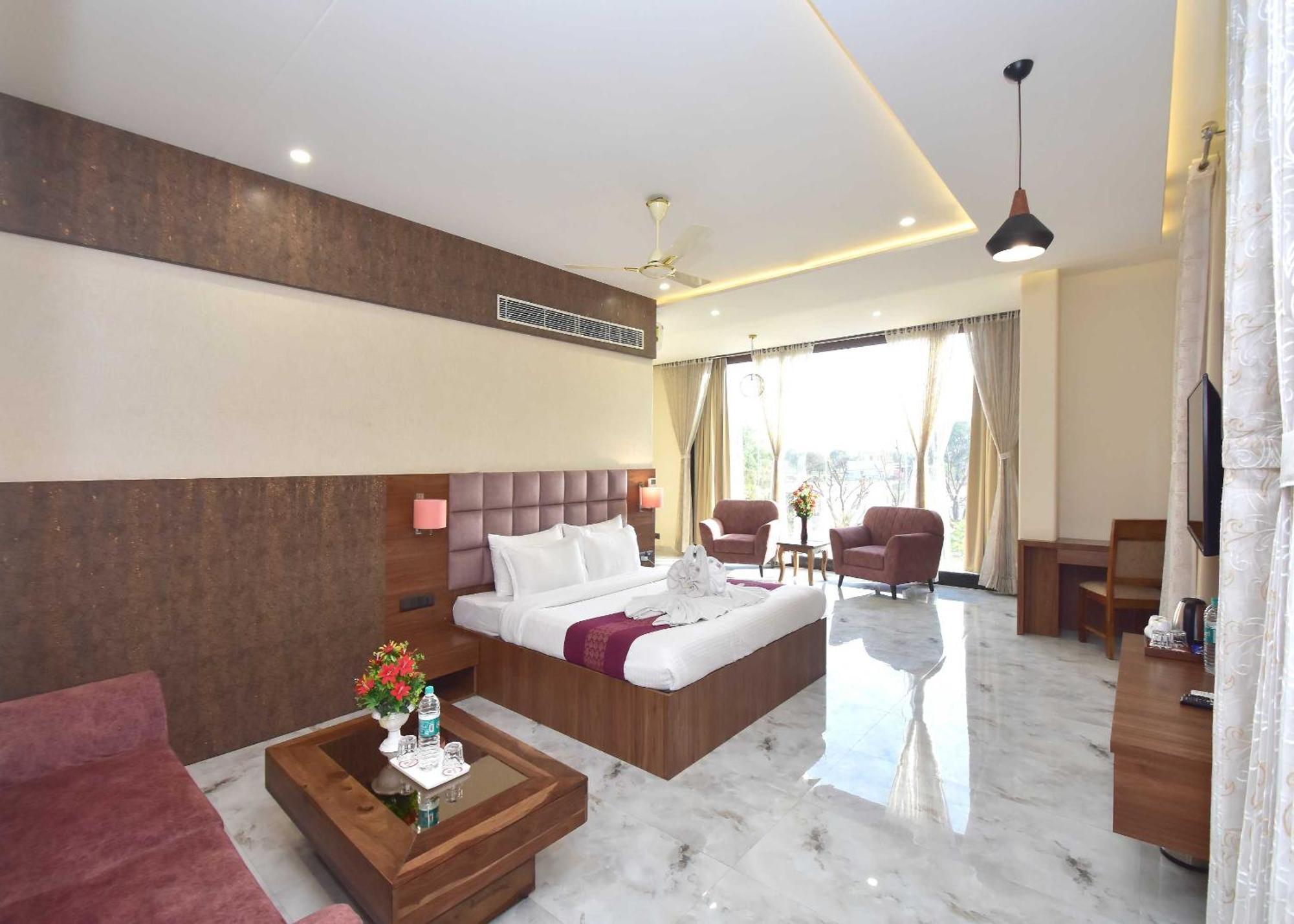 Hotel Shyamleela Khatu Bagian luar foto