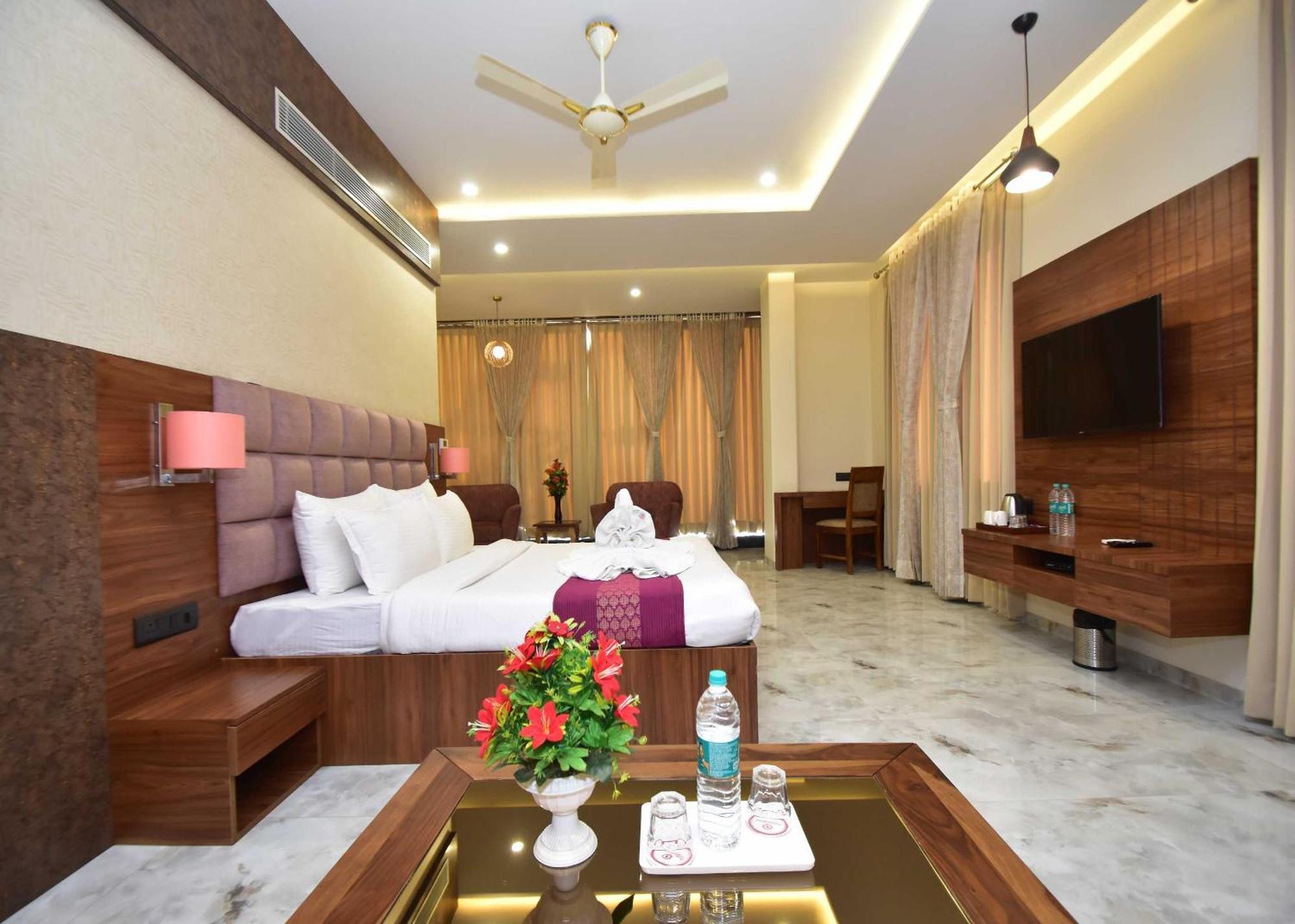 Hotel Shyamleela Khatu Bagian luar foto