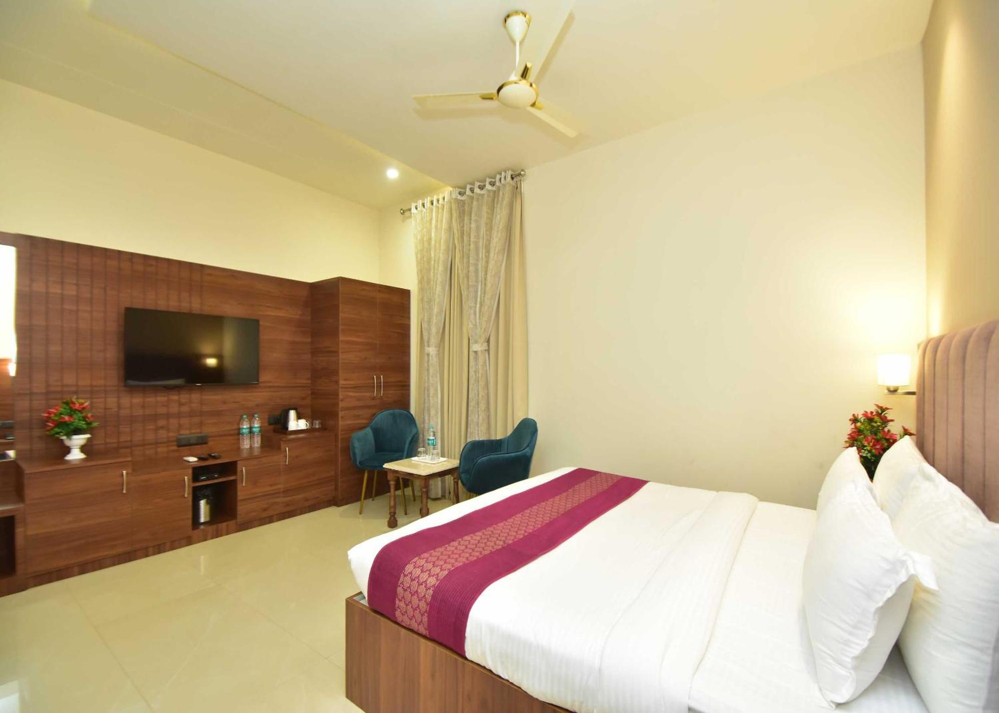 Hotel Shyamleela Khatu Bagian luar foto