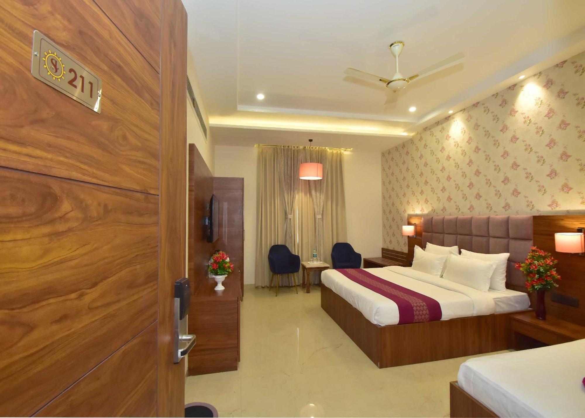 Hotel Shyamleela Khatu Bagian luar foto