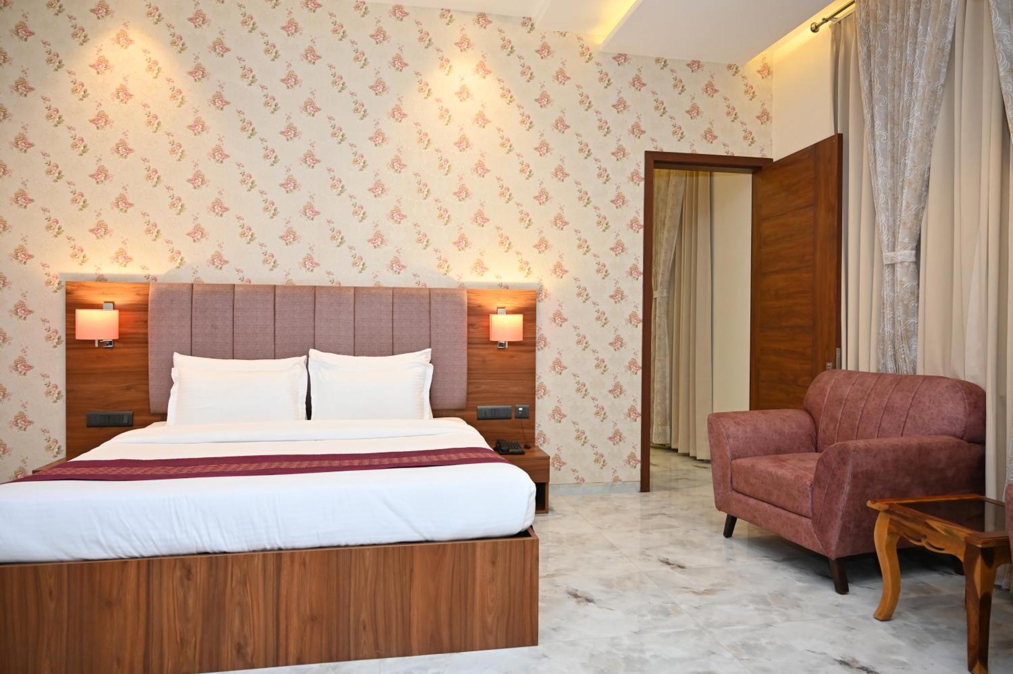 Hotel Shyamleela Khatu Bagian luar foto