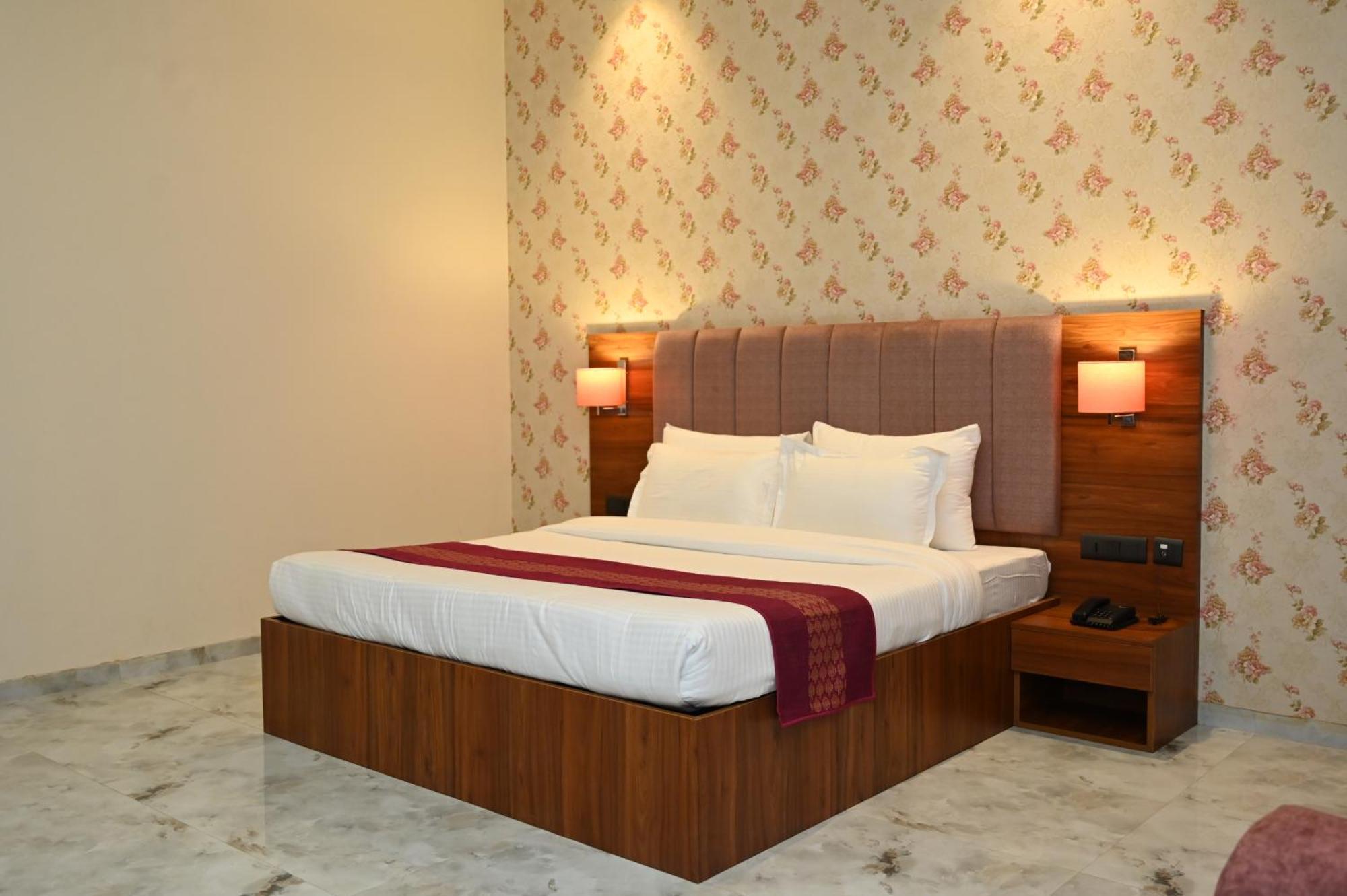 Hotel Shyamleela Khatu Bagian luar foto
