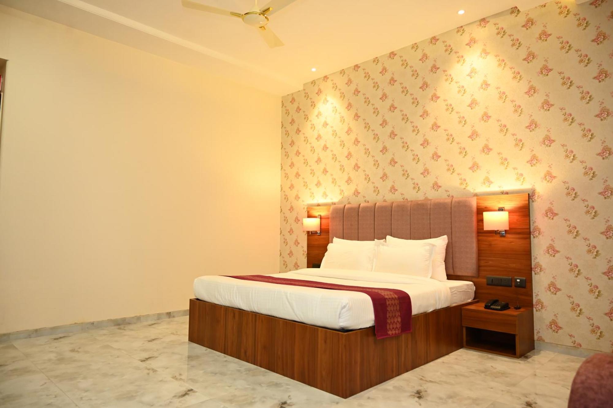 Hotel Shyamleela Khatu Bagian luar foto