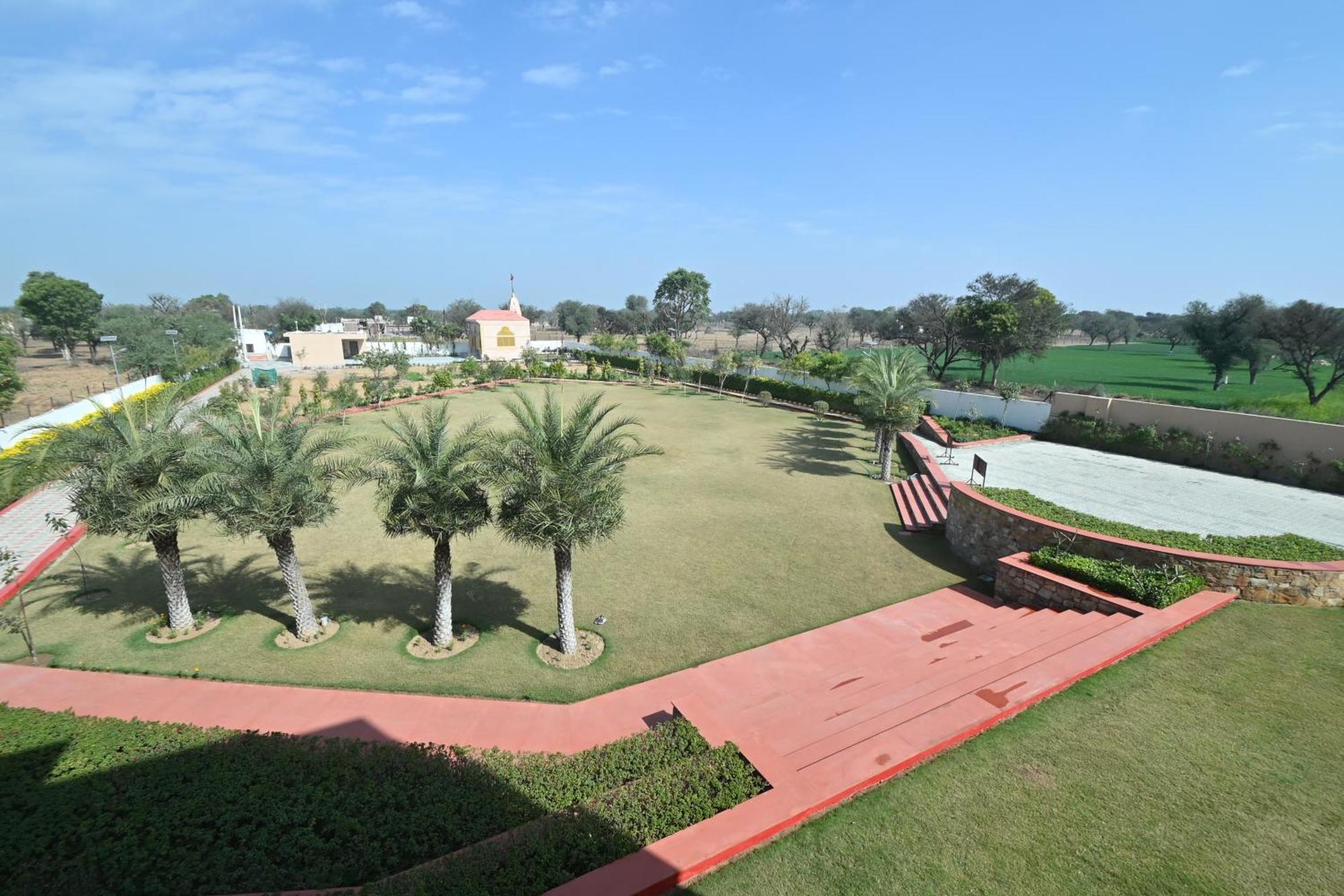 Hotel Shyamleela Khatu Bagian luar foto