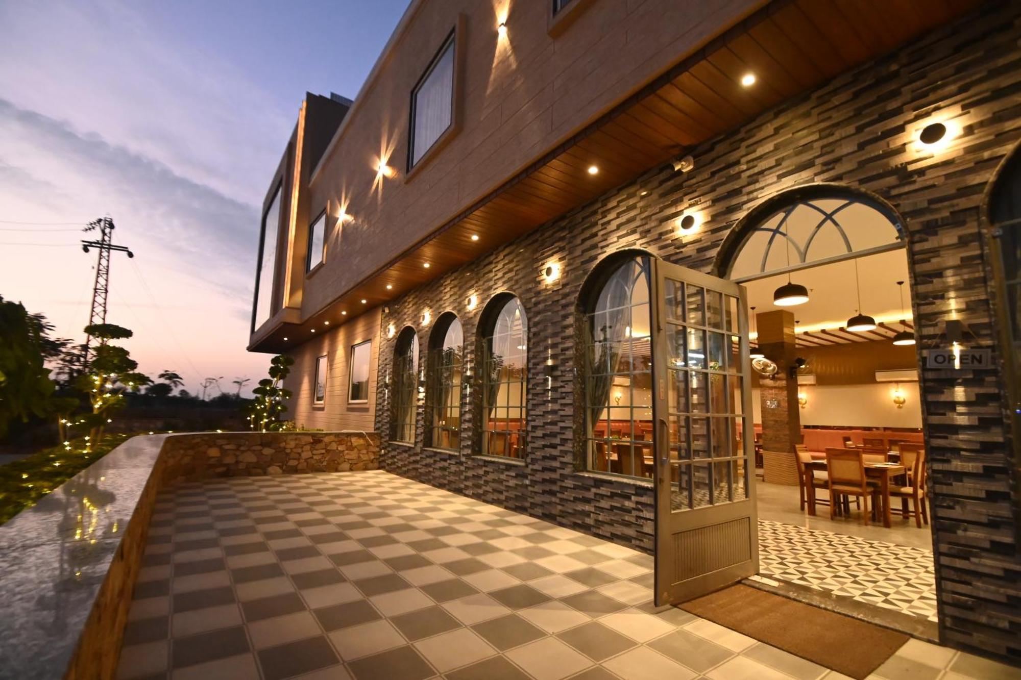 Hotel Shyamleela Khatu Bagian luar foto